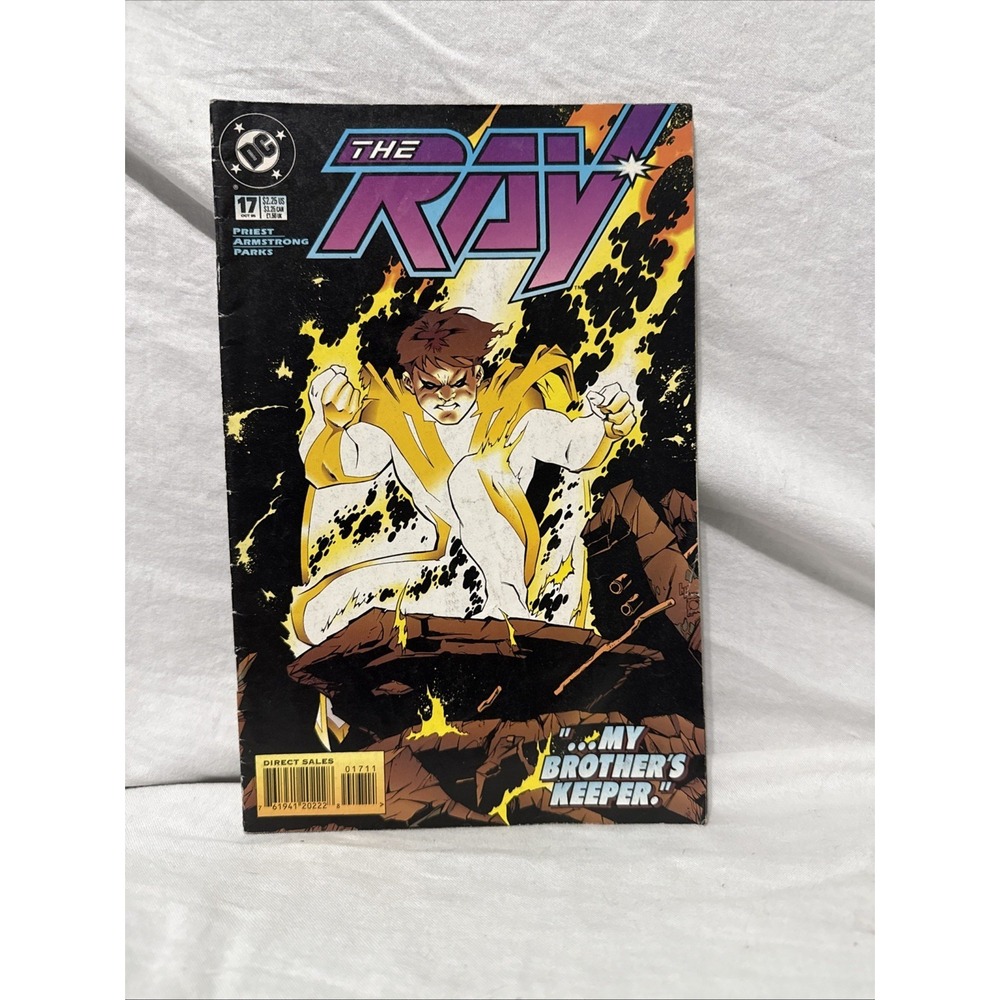 The Ray #17   (Nov 1995, DC)  Fast USA Shipping‎